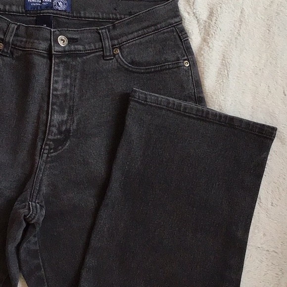 👖 Jeans - Picture 2 of 4